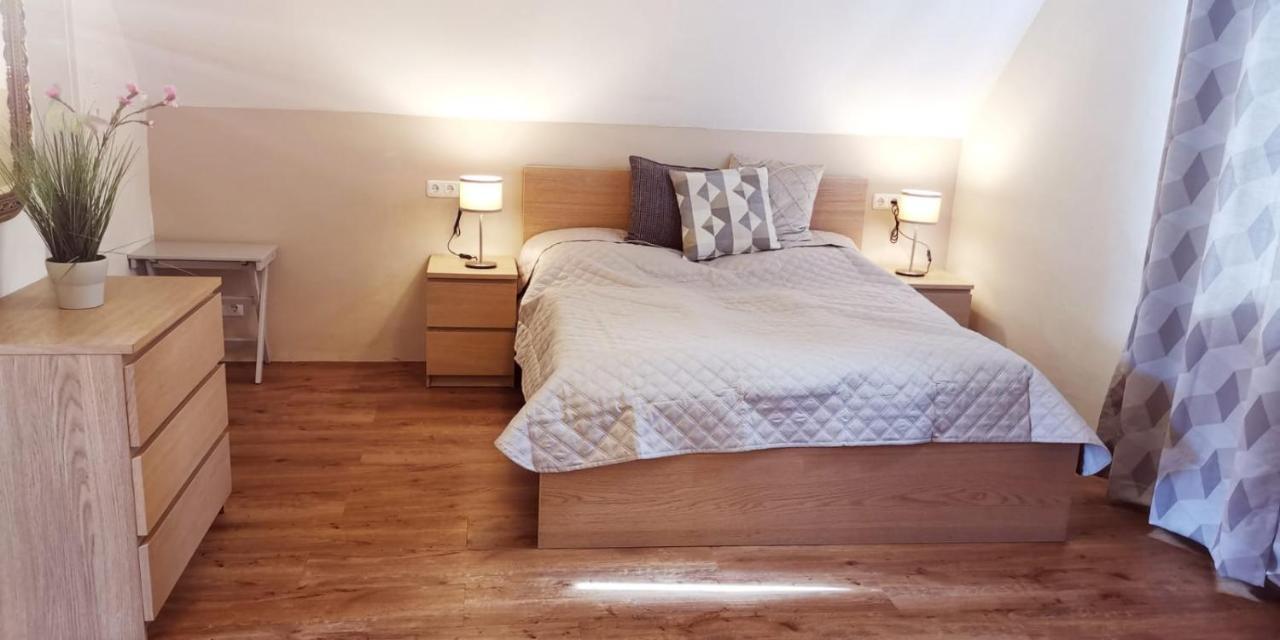 Book-A-Room Salzburg Apartment 5-6-7-8 Esterno foto
