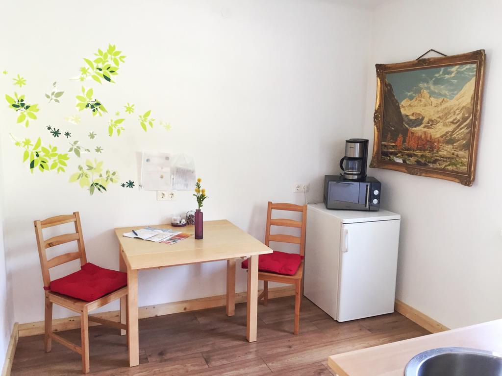 Book-A-Room Salzburg Apartment 5-6-7-8 Esterno foto